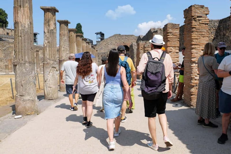 From Naples: Guided tour of Pompeii skip-the-line and round-trip train - Weather, crowds, and walking conditions