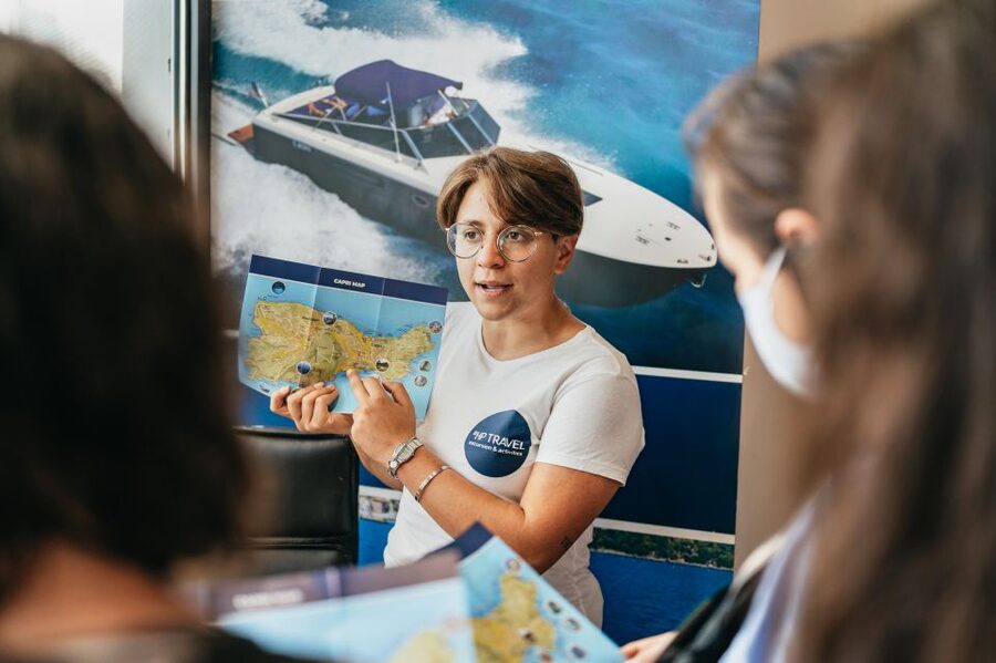From Naples: Gulf of Naples & Capri Sightseeing Boat Tour - The return journey and the value of organization