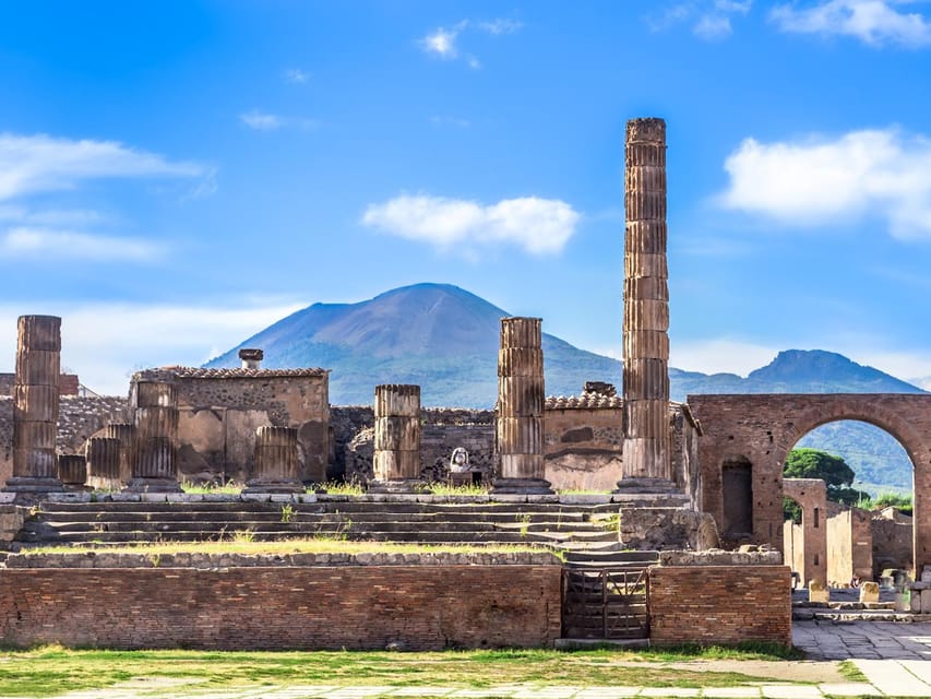From Naples: Herculaneum and Pompeii Day Trip with Tickets - The transfer to Pompeii and the change in scale