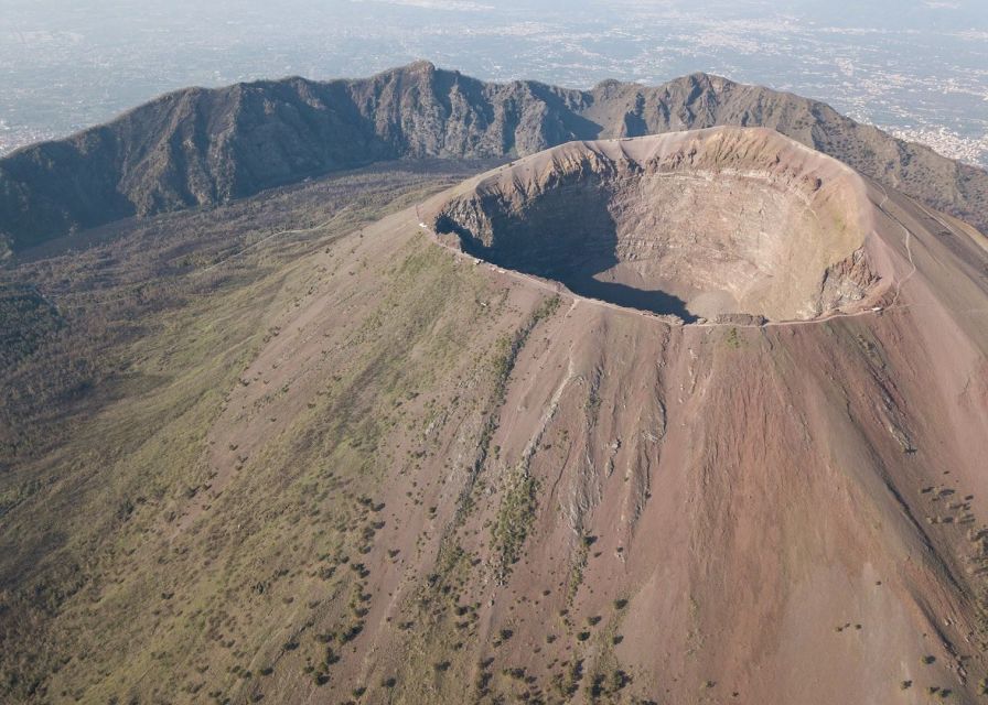 From Naples: Herculaneum, Mount Vesuvius & Pompeii Day Trip - What the Minibus Adds to the Day