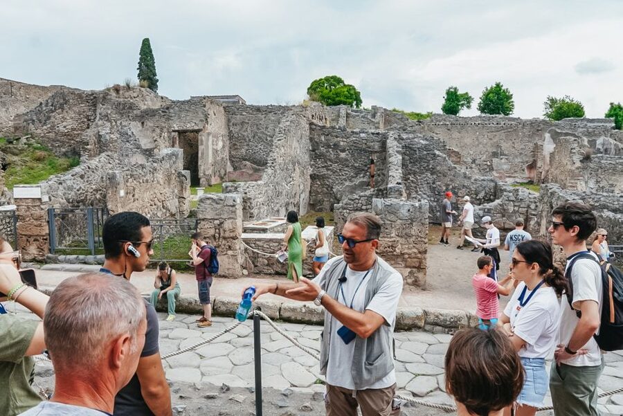 From Naples or Sorrento: Pompei Half-Day Tour - The Forum, baths, and public life