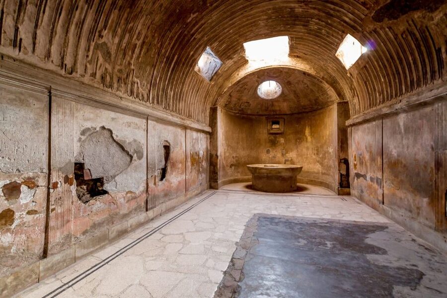 From Naples: Pompeii and Herculaneum Tour with Lunch - Lunch between the ruins