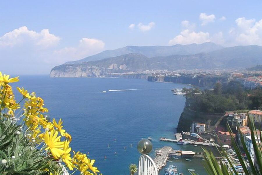 From Naples: Pompeii and Sorrento Full-Day Tour - Why two hours at Pompeii is both useful and limiting