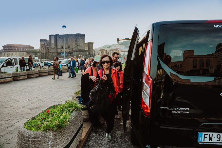 From Naples: Pompeii & Herculaneum with Archaeologist Guide - Why seeing Herculaneum and Pompeii together works