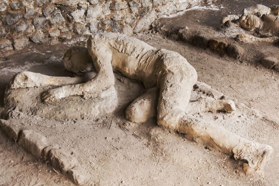 From Naples: Pompeii Skip-the-Line Entry Ticket and Tour - Why this Pompeii trip works well from Naples