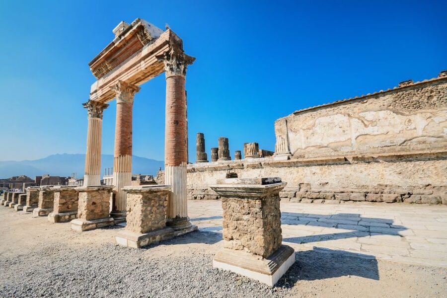 From Naples: Pompeii Skip-the-Line Entry Ticket and Tour - What you see inside the Pompeii excavations