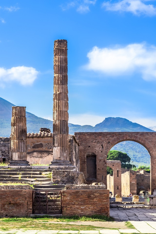 From Naples Port: Pompeii+ Amalfi Tour - Pompeii in two hours