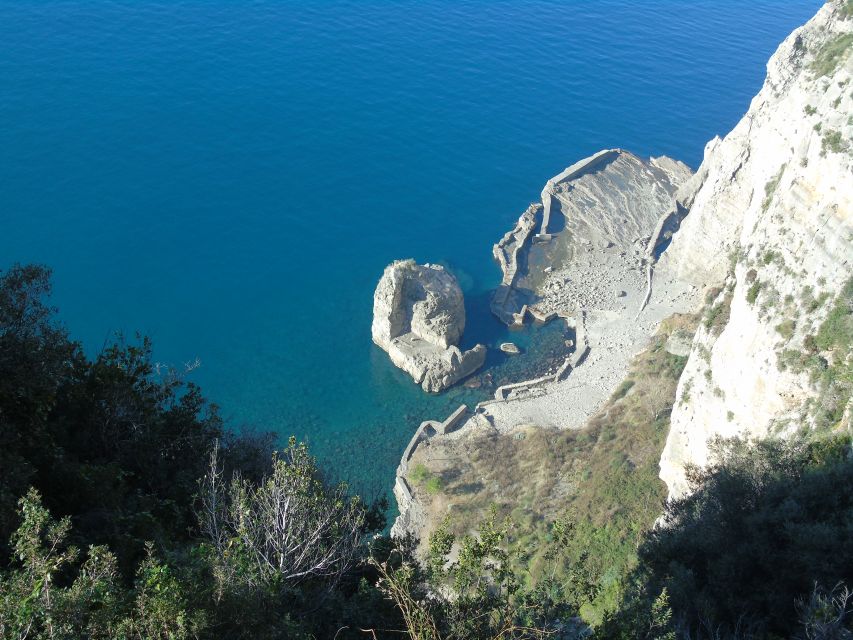 From Naples: Positano, Amalfi & Ravello-Luxury small group - Amalfi and its cathedral square