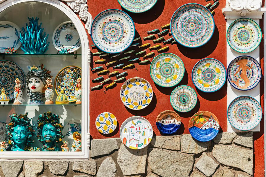 From Naples: Positano and Amalfi Boat Tour with Drinks - The crew can shape the whole experience