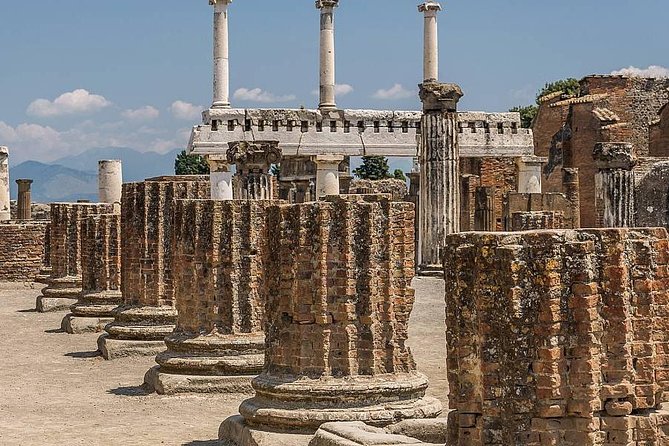 From Naples: Skip the Line Pompeii Guided Tour – Small Group - Two hours among homes, brothels, and the Forum