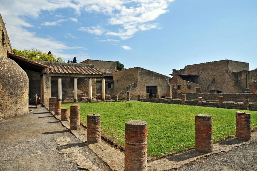 From Naples: Vesuvius and Herculaneum Day Trip with Tickets - The return to Naples may include Pompeii