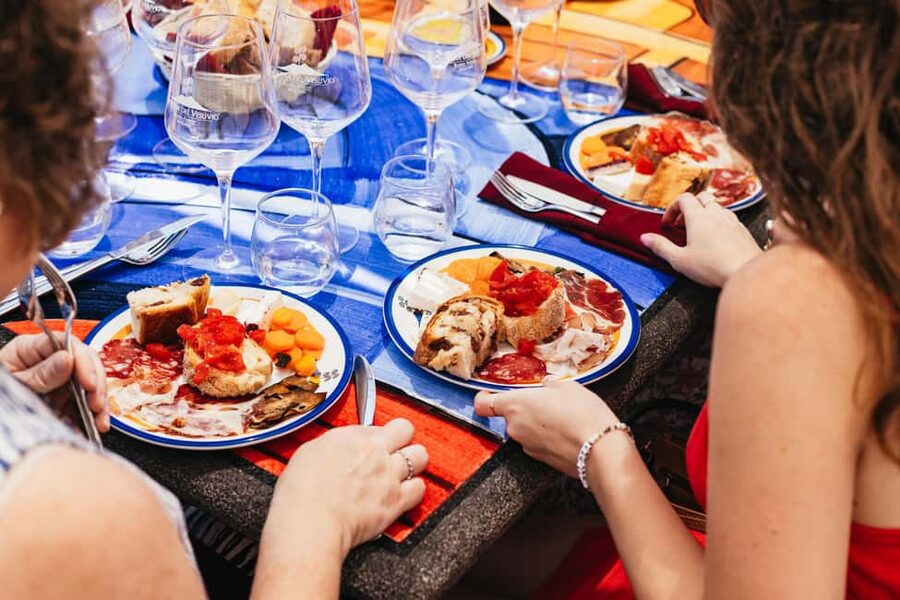 From Naples: Wine Tasting Tour on Vesuvius Slopes with Lunch - Why Vesuvius makes this wine tour different