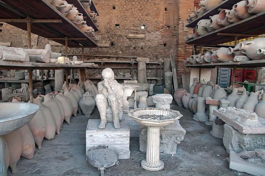 From Salerno_Pompeii Express: bus transfer+entrance ticket - One hour for lunch, with the bill left to you