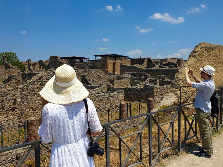 From Sorrento: Herculaneum & Pompeii Day Trip with Lunch - The morning at Herculaneum