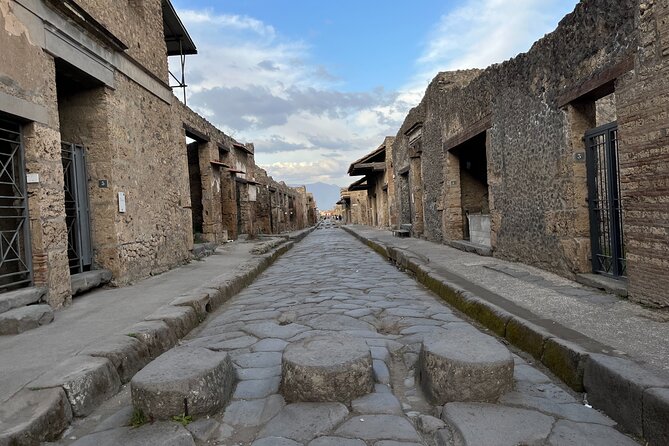Full Day Private Tour of Pompeii and the Amalfi Coast - Should you book this Pompeii and Amalfi Coast tour?