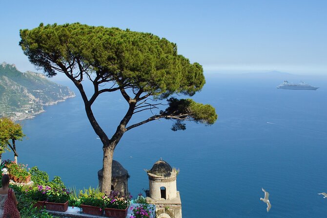 Full-Day Tour of the Amalfi Coast and Pompeii from Naples - Sorrento: a ten-minute look at the Gulf