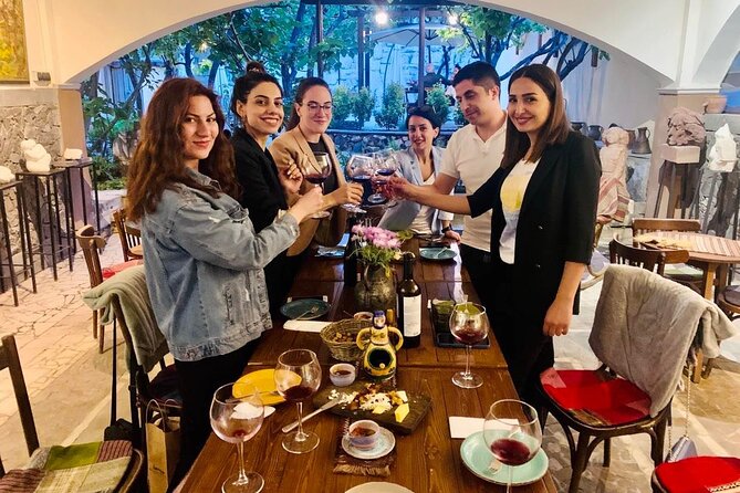 Guided, FUN Wine Tasting with Trivia Games, Napoli - A good choice for families and mixed groups