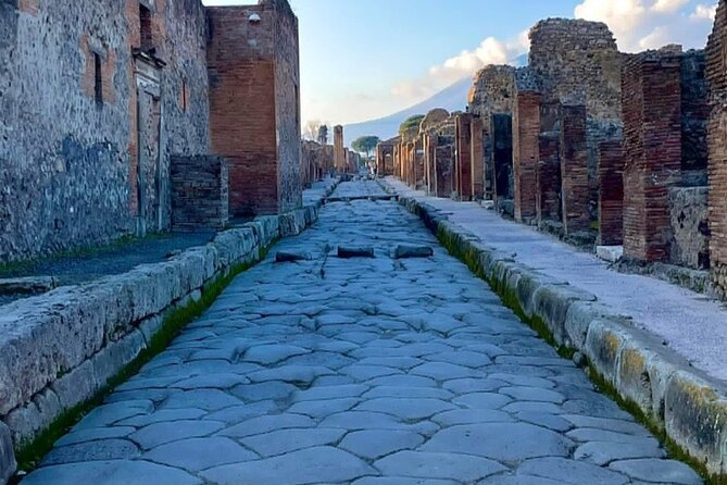 Guided tour of Pompeii - Is $120.68 Per Person Good Value?