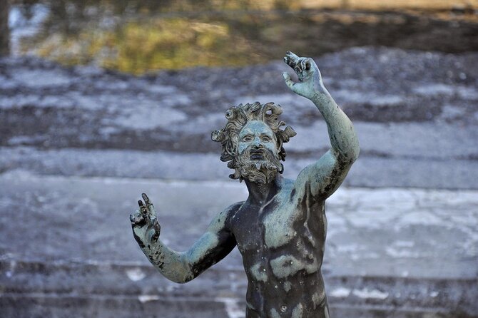Half-Day Exclusive Private Tour of Pompeii and Herculaneum - Herculaneum’s preserved homes and household details