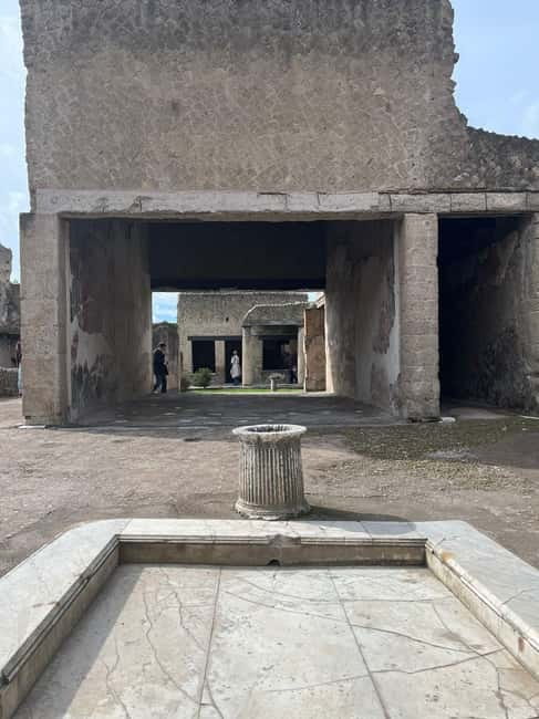 HERCULANEUM AND VESUVIUS: PRESTIGE TOUR FROM NAPLES - Reaching Mount Vesuvius after the Roman ruins