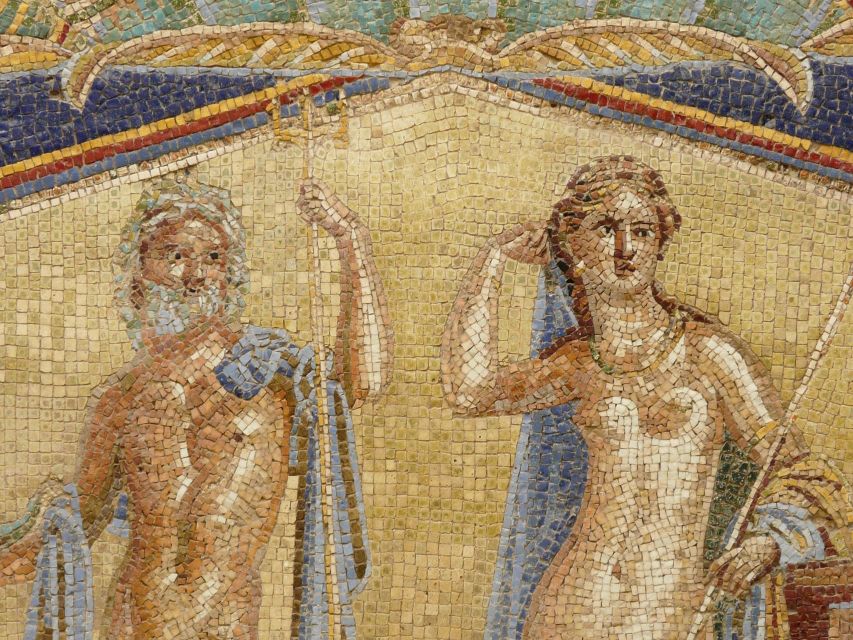 Herculaneum: Private Walking Tour with Archeologist Guide - The House of Neptune and Amphitrite