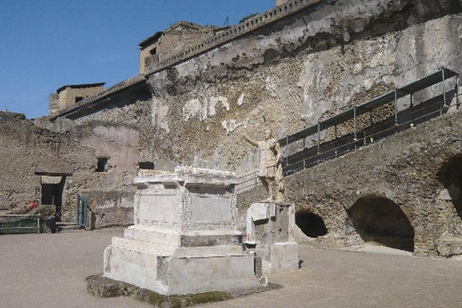 Herculaneum Ruins - Pickup advice for hotels, ships, and trains