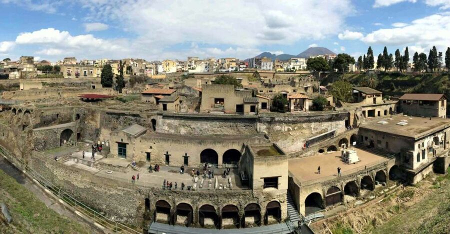 Herculaneum: Skip-the-Line Entry Ticket with Audio Guide - Walking conditions and practical comforts