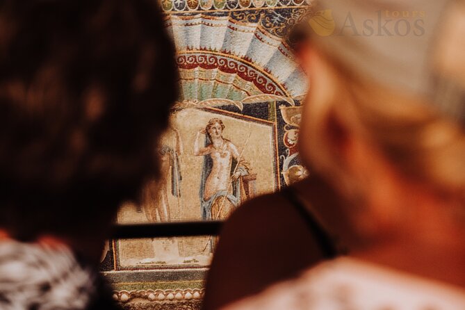 Herculaneum Small Group Tour and Ticket With an Archaeologist - The House of the Skeleton and the human cost of eruption