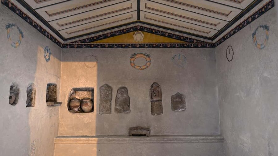 Hypogeum of the Crystallines Standard Visit - A chance discovery in 1889