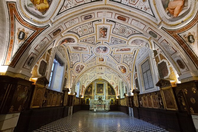 Interactive audio guide for the historic center of Naples - Santa Chiara, with the famous cloister as an extra