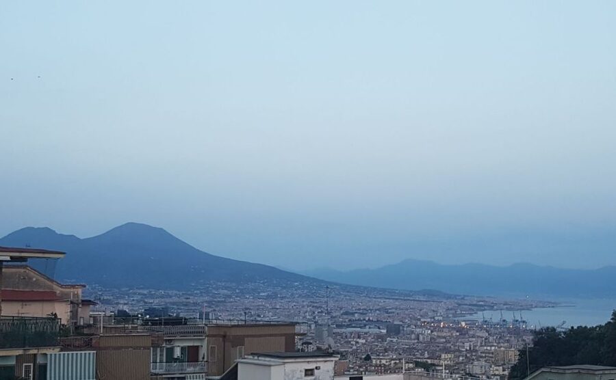 Make Neapolitan Pizza With A View Of Naples Like No Other - The welcome and the pace