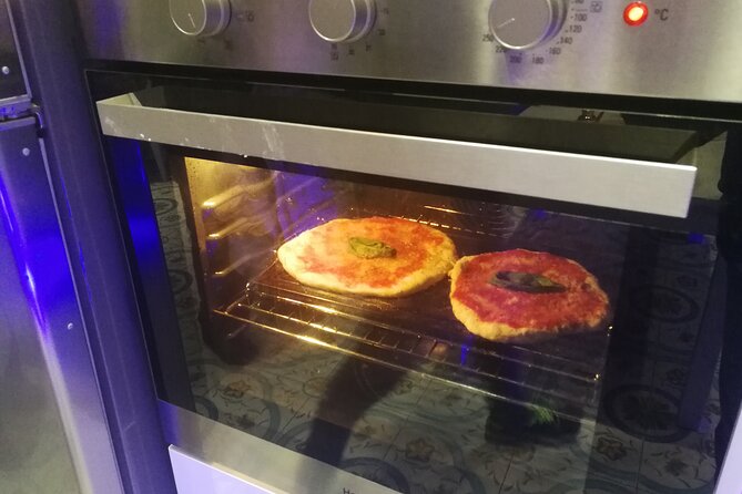 Make Neapolitan Pizza With A View Of Naples - Mixing dough and learning the Neapolitan basics