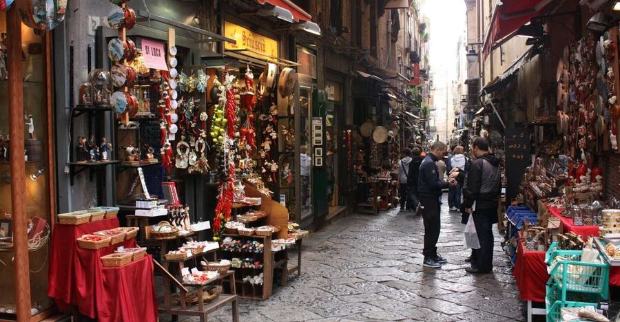 Naples: 2-Hour Walking Tour w/ Food Tasting Experience - Key points at a glance