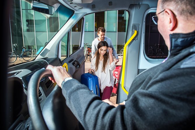 Naples Airport private departure transfer (Naples Hotels to Naples Airport) - From your hotel door to the airport terminal