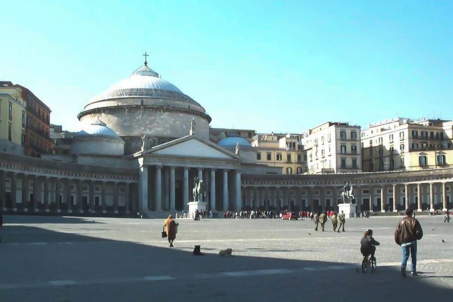 Naples and Pompeii: Half-Day Tour - Guides, languages, and group size