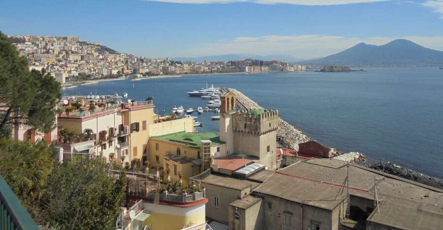 Naples and Pompeii: Half-Day Tour - Town Hall Square and New Castle