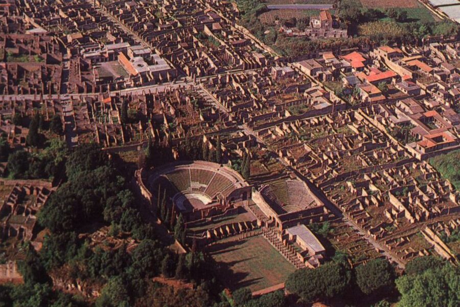 Naples and Pompeii: Half-Day Tour - Walking through Pompeii’s Forum