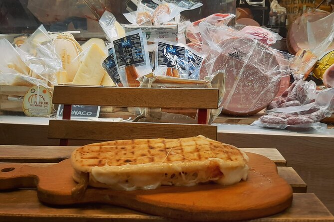 Naples as a local - Authentic Street Food Tour - Key points to know before booking