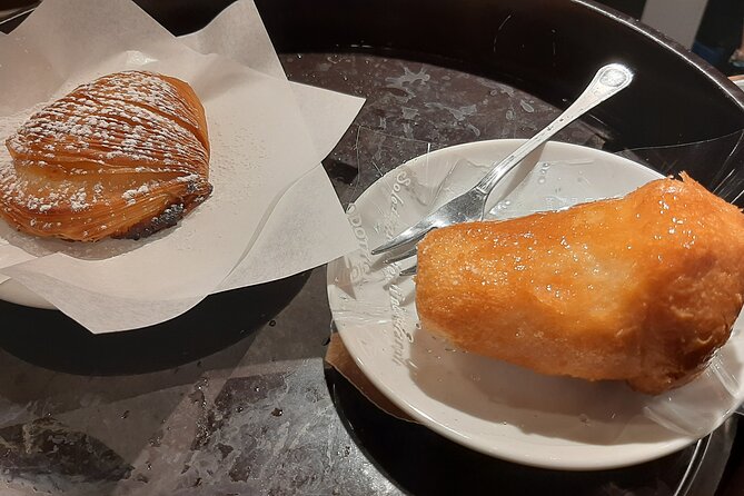 Naples as a local - Authentic Street Food Tour - Mozzarella, salame, prosciutto, and the grocery stop