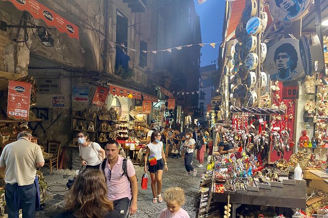 Naples Attractions Walking and Sightseeing Tour - San Gregorio Armeno and the old Roman forum