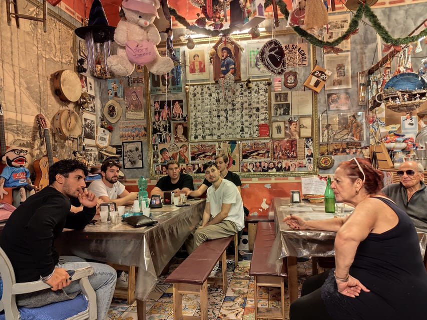 Naples: Authentic Family Home Lunch with Music Show & Spanish Quarters Tour - Key points to know before booking