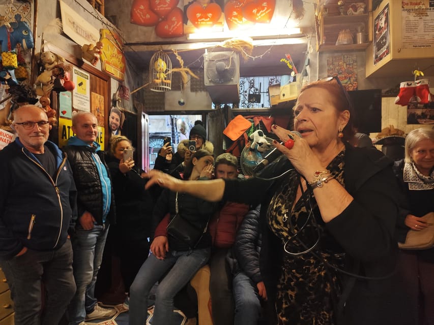 Naples: Authentic Family Home Lunch with Music Show & Spanish Quarters Tour - Walking the Spanish Quarters with Francesco