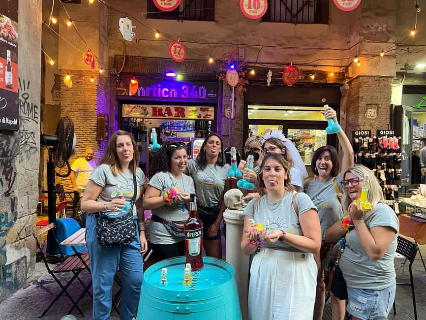Naples: Bachelorette Party with Insolitaguida - What the guide brings to the party