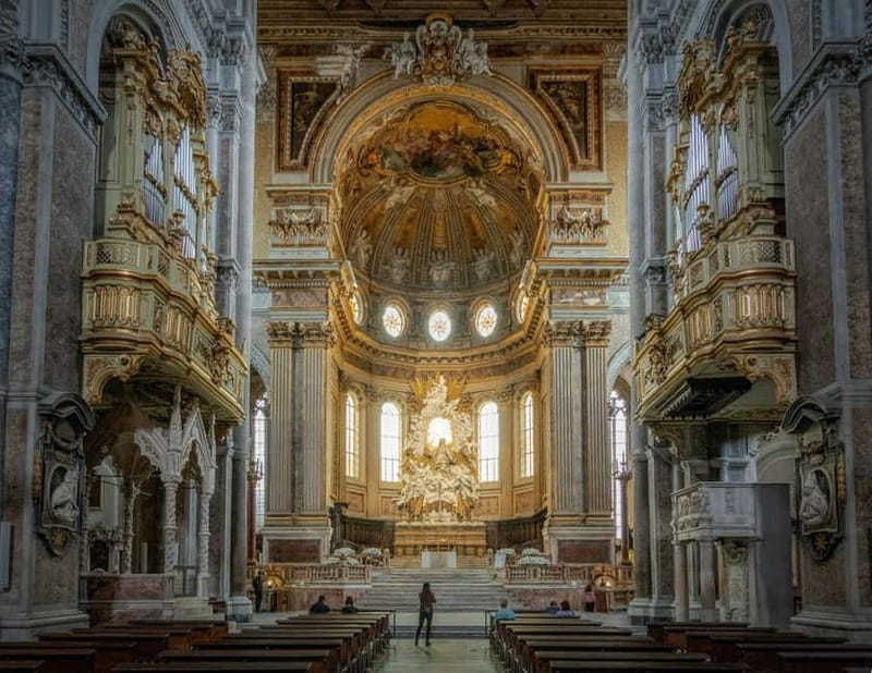 Naples behind the scene walking guided tour - Starting under Bellini’s statue