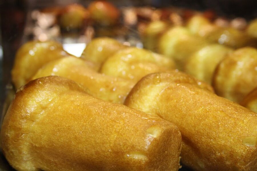 Naples by Night: Food and Wine Walking Tour with Local Guide - Seven stops, from fresh cheese to late-night sweets