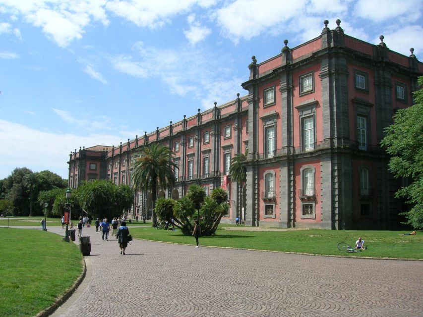 Naples: Capodimonte Museum 2-Hour Guided Private Tour - Sacred paintings by Carracci, Lotto, Titian, and Masaccio