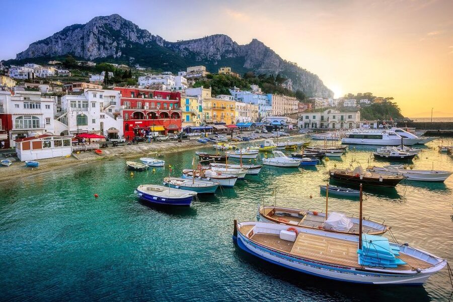 Naples: Capri Transfer with Island Boat Tour and Free Time - The one-hour cruise around Capri
