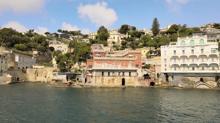 Naples: Castel dell'Ovo Boat Tour with Snorkeling & Aperitif - Circling Castel dell’Ovo
