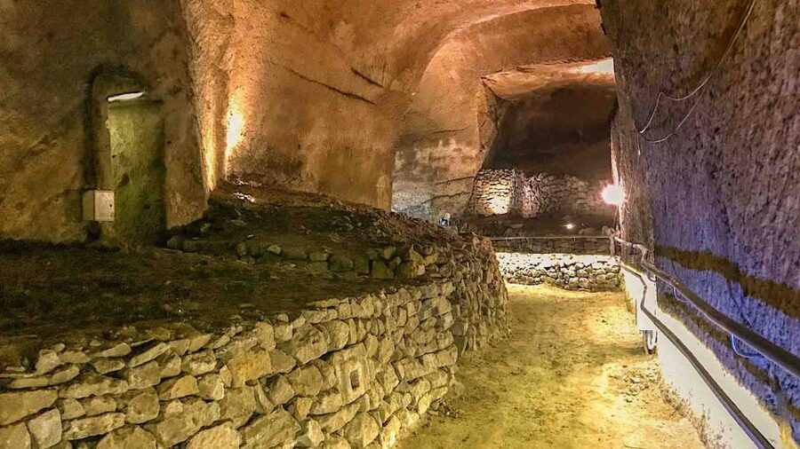 Naples: City and Lapis Museum Tour with an Archaeologist - Key points to know before you book