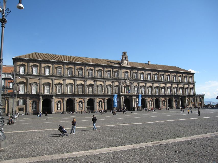 Naples: City and Street Food Market - What makes this Naples walk worth considering